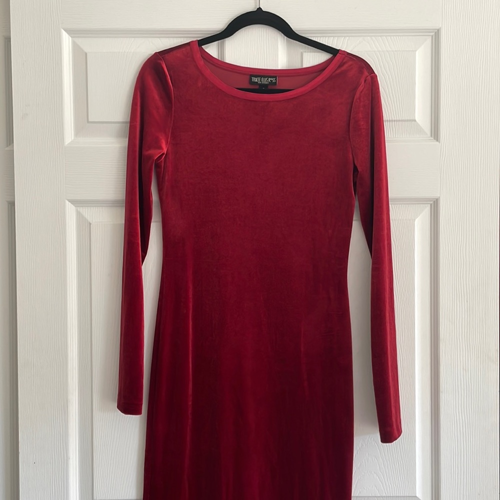 Red Velvet MIDI Dress